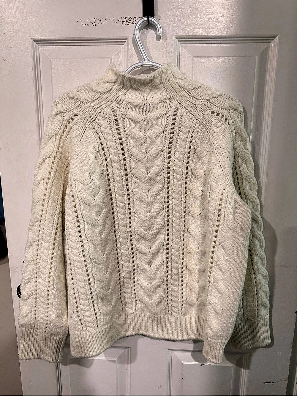 Wind River Cable Knit Turtleneck Cream Large New without tags
